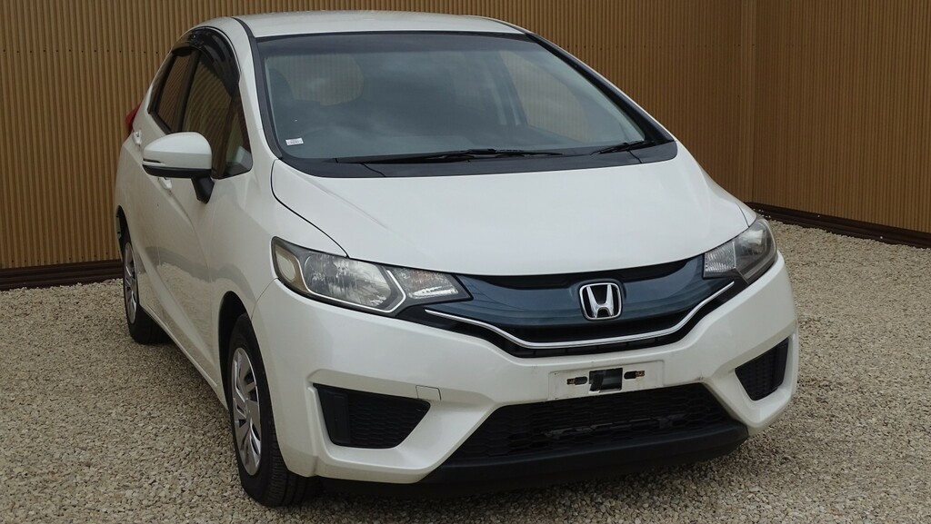 Honda Jazz Hatchback 1.3 I-vtec Es 201414 TEMP008 White #4