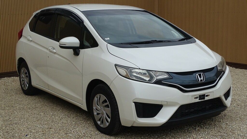 Honda Jazz Hatchback 1.3 I-vtec Es 201414 TEMP008 White #3
