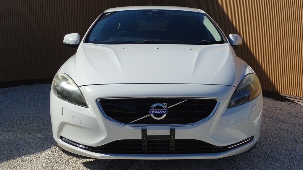 Volvo V40 Hatchback 1.6 T4 Se Lux Nav 201313 White #3