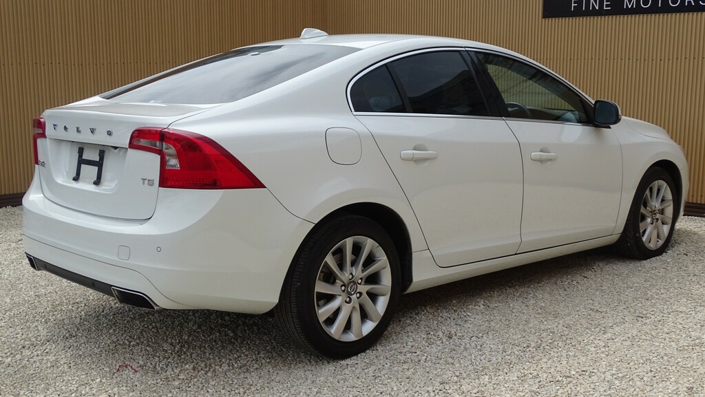 Volvo S60 D4 181 R Design White #18