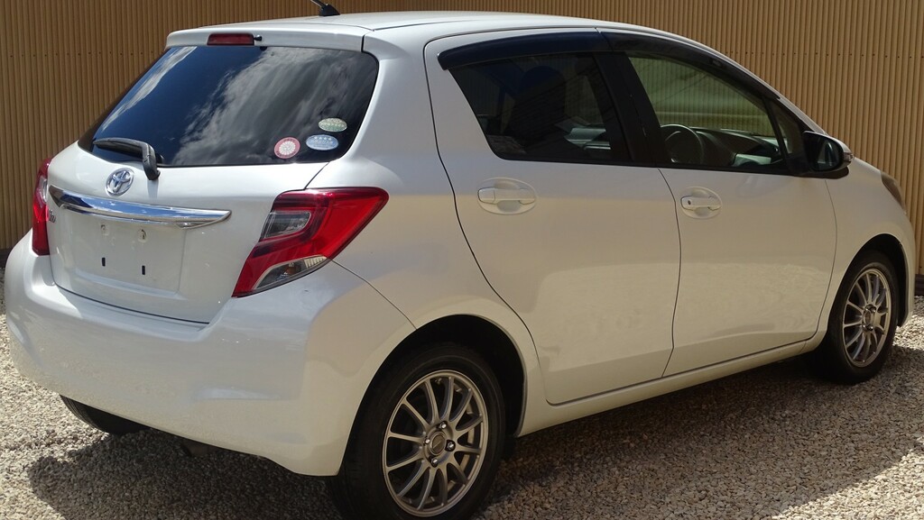 Toyota Yaris Hatchback Red #17