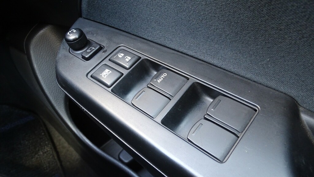 Suzuki Swift Sz4 5-Door Blue #31