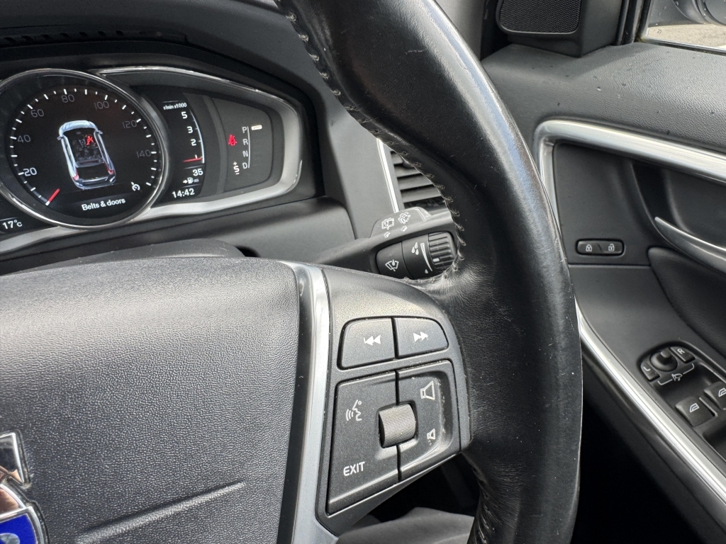 Volvo XC60  Blue #71