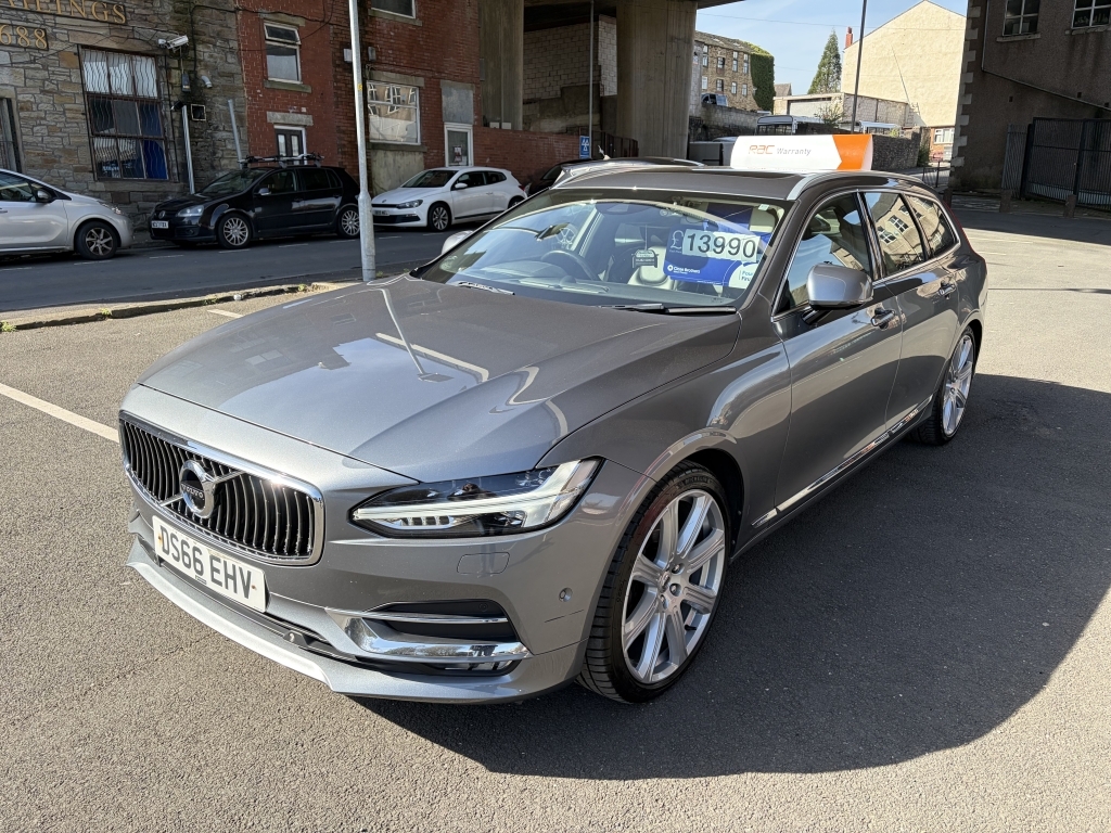 Volvo V90 2.0L D4 Momentum 188 Bhp White #15