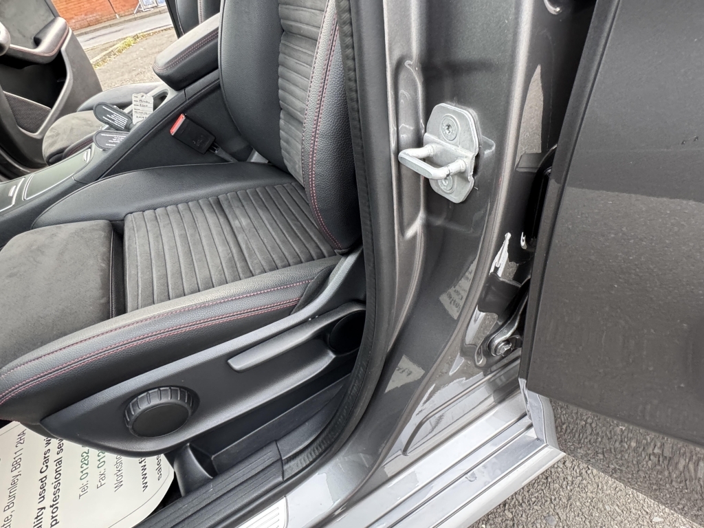 Mercedes-Benz B Class B 180 Amg Line D Grey #39