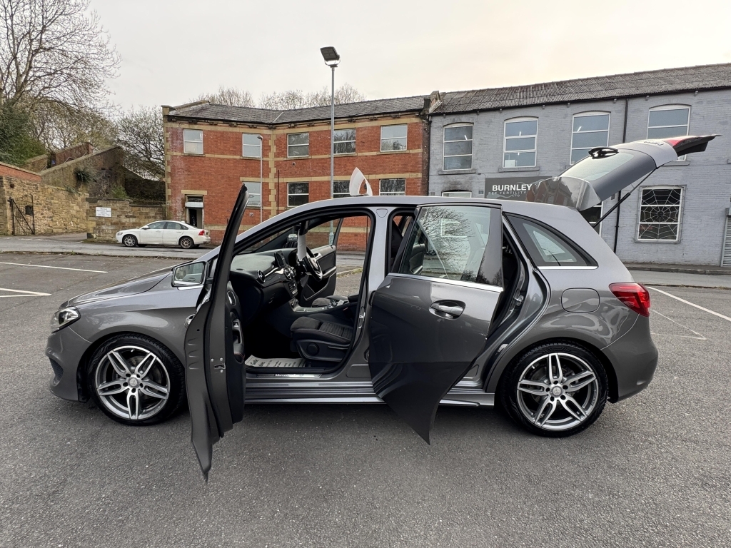 Mercedes-Benz B Class B 180 Amg Line D Grey #52