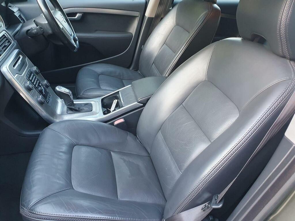 Volvo XC70 Estate 2.4 D5 Se Lux Geartronic Awd Euro 5 20 Green #2