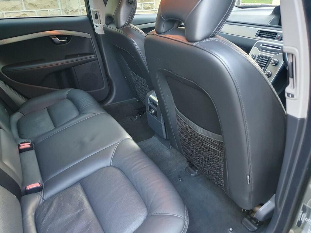 Volvo XC70 2.4 D5 Se Lux Silver #24