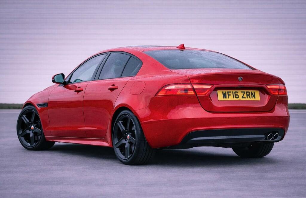 Jaguar XE 2.0D R-sport Euro 6 Ss Red #6