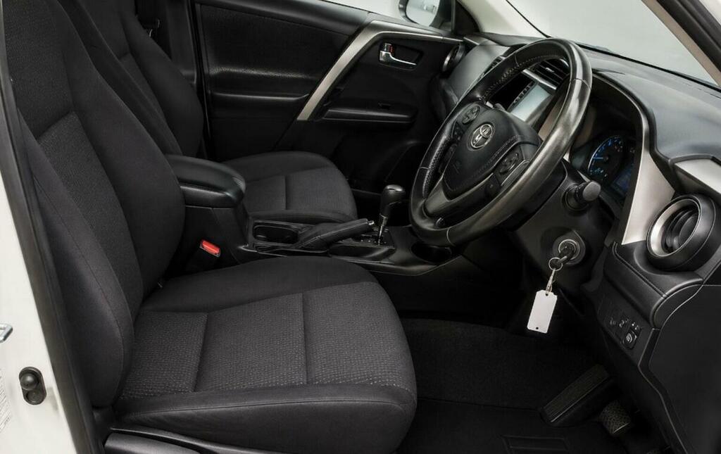 Toyota Rav 4 2.0 D-4d Business Edition Euro 6 Ss White #3