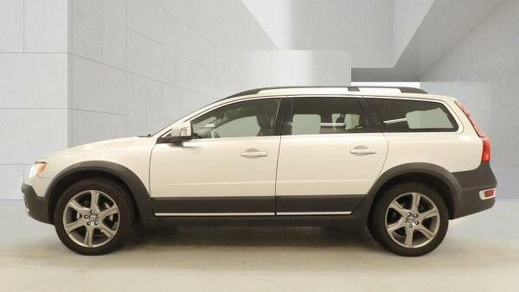 Volvo XC70 2.4 D5 Se Lux Geartronic Awd Euro 5 Silver #4