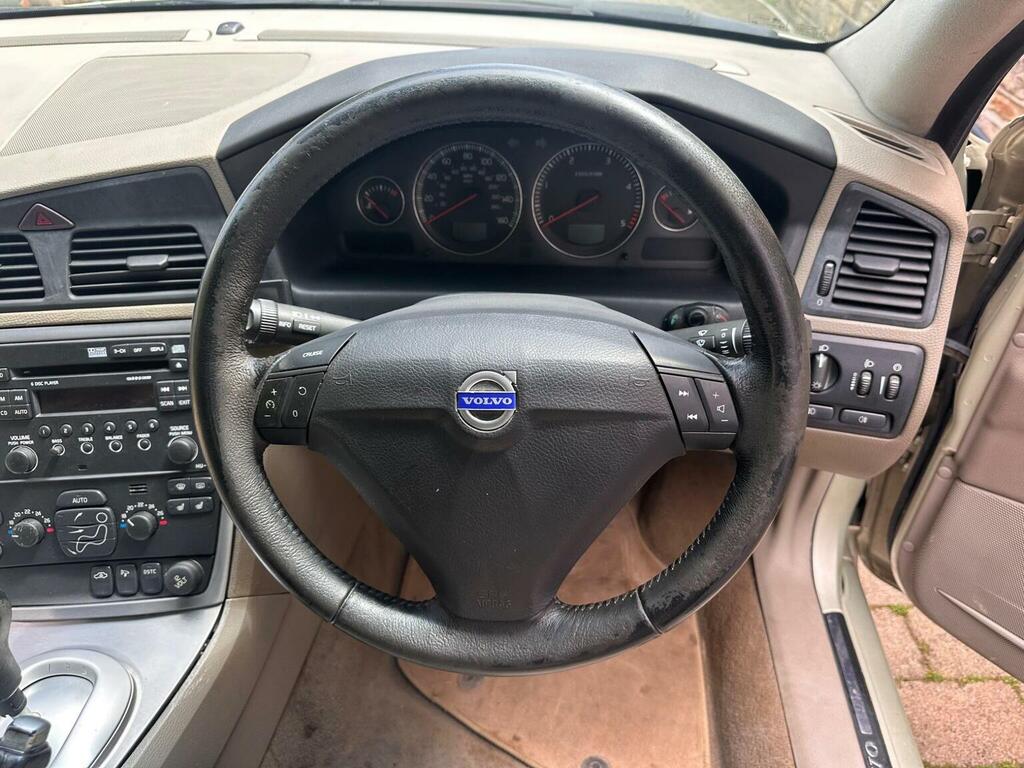 Volvo S60 Saloon 2.0T S 200505 Silver #15