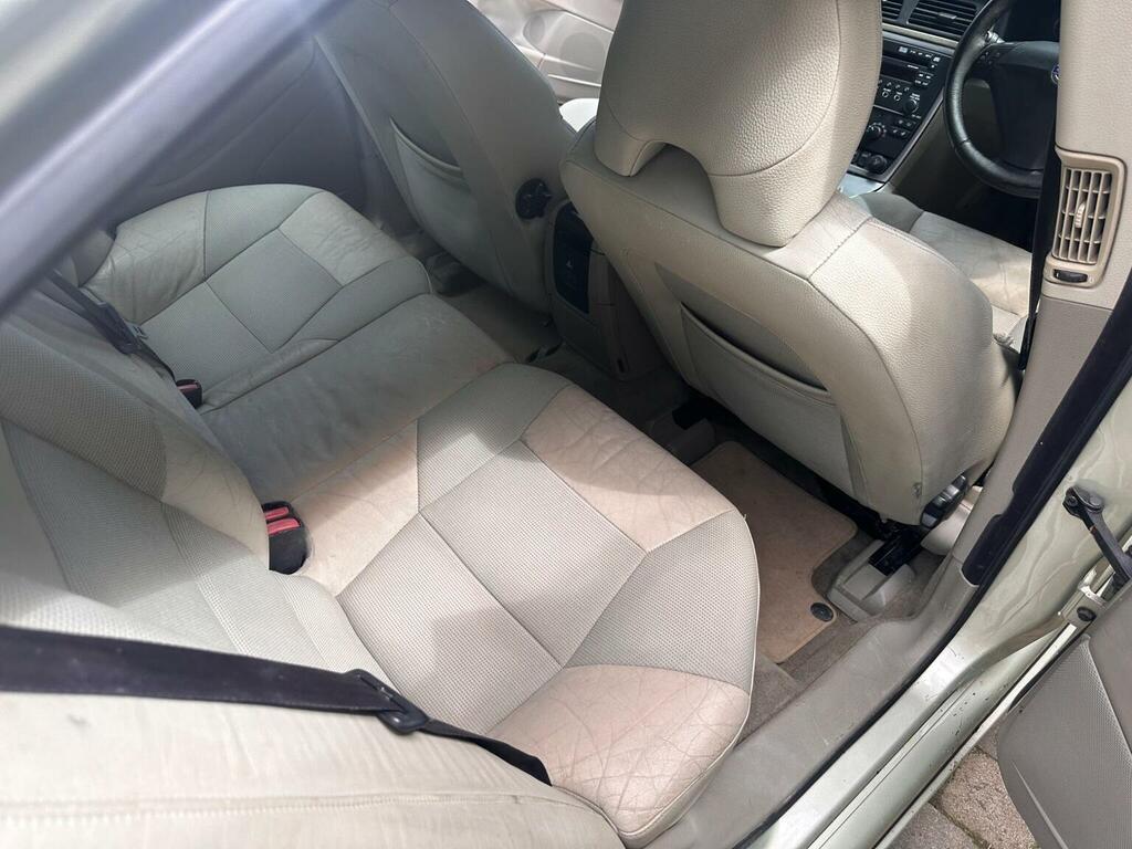 Volvo S60 Saloon 2.0T S 200505 Silver #13