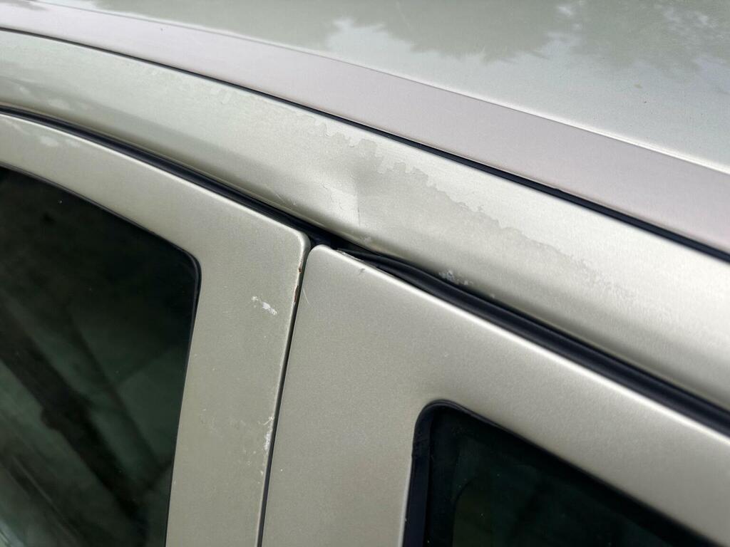 Volvo S60 Saloon 2.0T S 200505 Silver #26