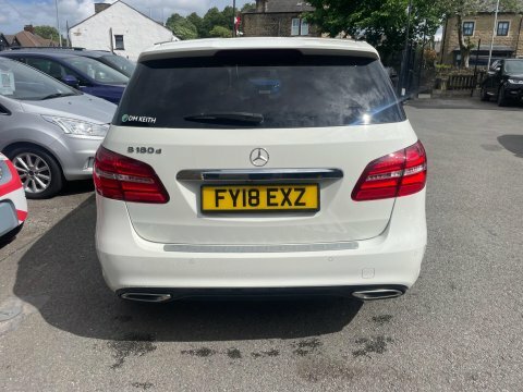 Mercedes-Benz B Class 2018 18 B White #4