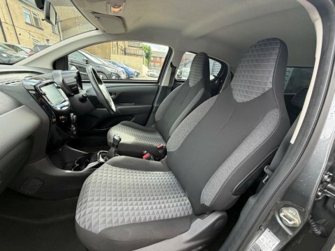 Peugeot 108 Active White #12