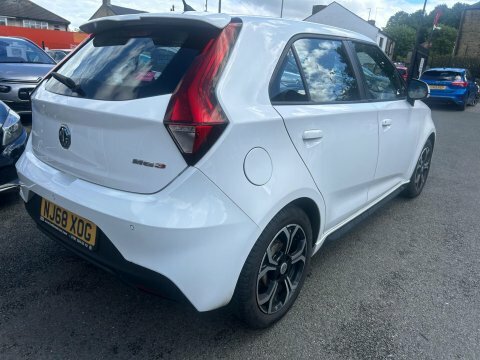 MG MG3 2018 68 Excite White #6