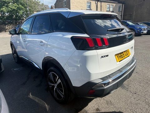 Peugeot 3008 2019 69 Puretech White #4