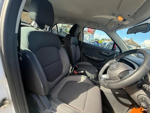 MG MG3 2019 69 Excite White #6