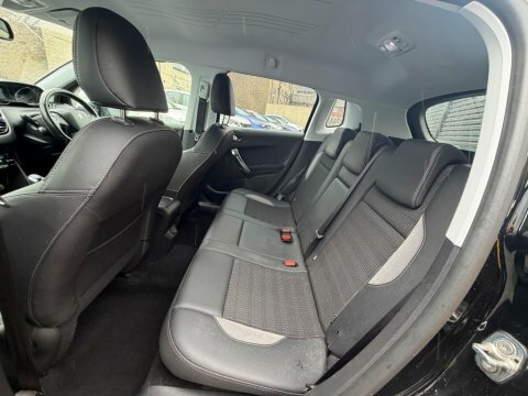 Peugeot 2008 Puretech Active Grey #9
