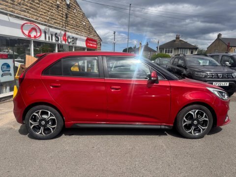 MG MG3 2021 21 Exclusive Red #5