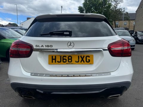 Mercedes-Benz GLA Class 2018 68 Gla White #3