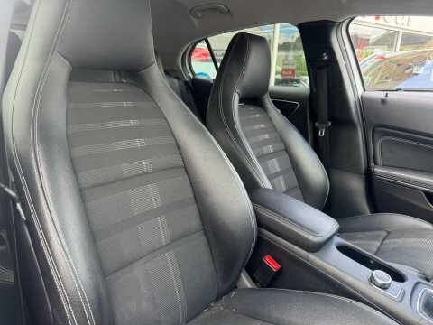 Mercedes-Benz GLA Class 2018 68 Gla White #5