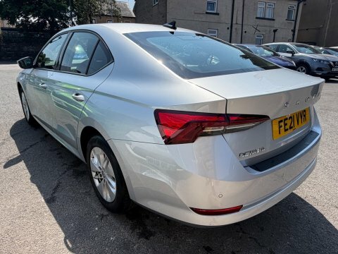 Skoda Octavia 2021 21 Se Silver #4