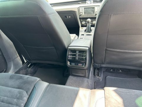 Volkswagen Passat 2.0 Tdi Scr 190 Gt 190 Ps Black #12