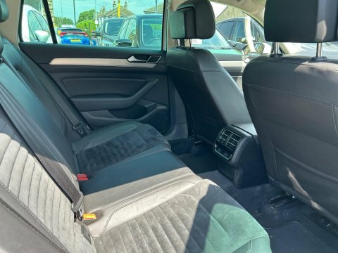 Volkswagen Passat 2.0 Tdi Scr 190 Gt 190 Ps Black #15