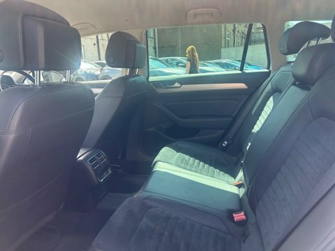 Volkswagen Passat 2.0 Tdi Scr 190 Gt 190 Ps Black #14