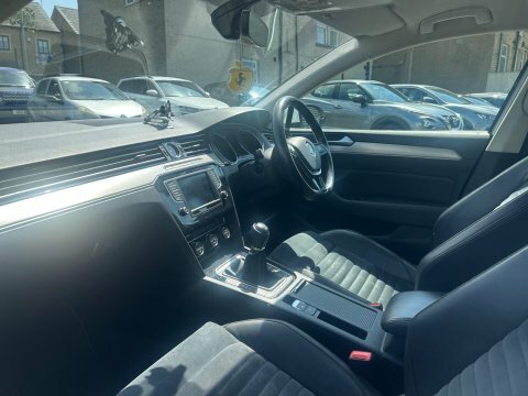 Volkswagen Passat 2.0 Tdi Scr 190 Gt 190 Ps Black #11