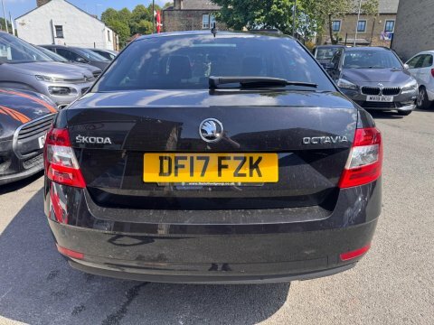 Skoda Octavia 2017 17 Se Black #4