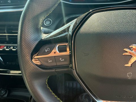 Peugeot e-208 50Kwh Gt Premium Black #12