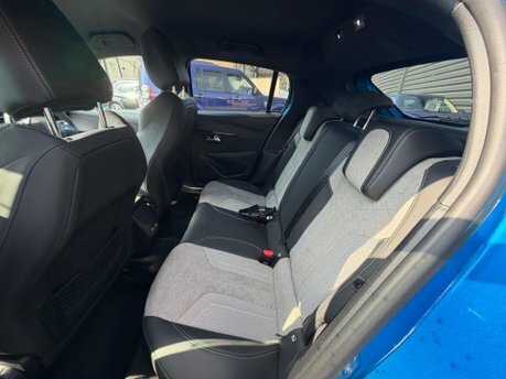 Peugeot e-208 50Kwh Gt Premium Black #26
