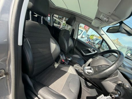 Peugeot 2008 2008 Allure Premium Puretech Ss White #24