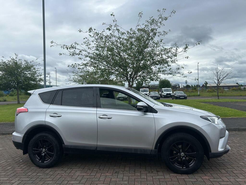 Toyota Rav 4 2.0 D-4d Business Edition Euro 6 S S Silver