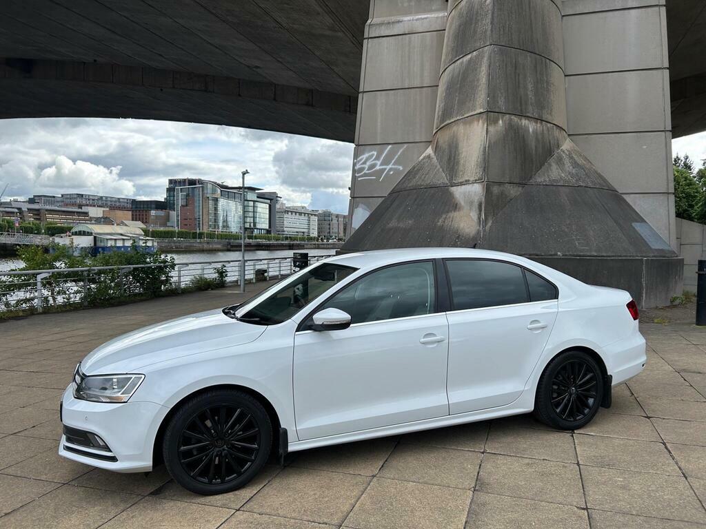 Volkswagen Jetta 2.0 Tdi Bluemotion Tech Gt Euro 6 S S White #2