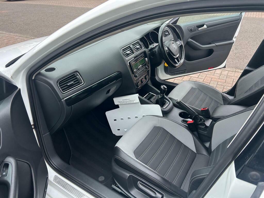 Volkswagen Jetta 2L Se Grey #13