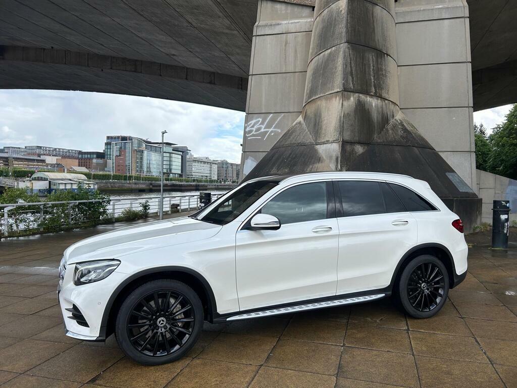 Mercedes-Benz GLC Class 3.0 Glc350d V6 Amg Line Premium Plus G-tronic 4M GD17ZCF White #3