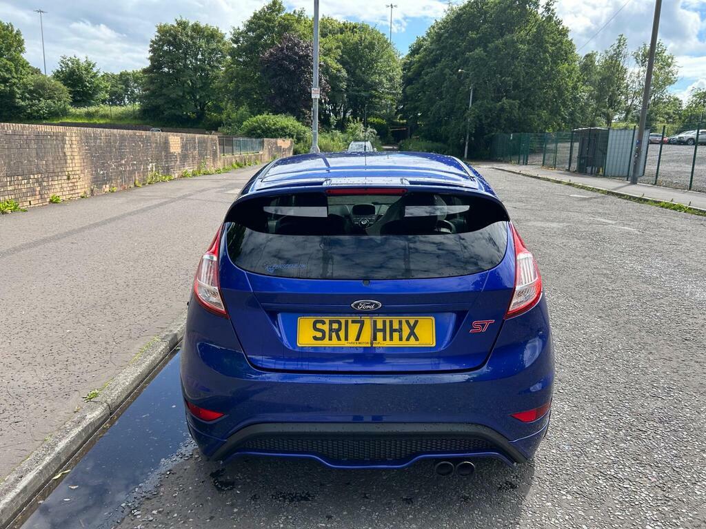 Ford Fiesta Zetec T White #9