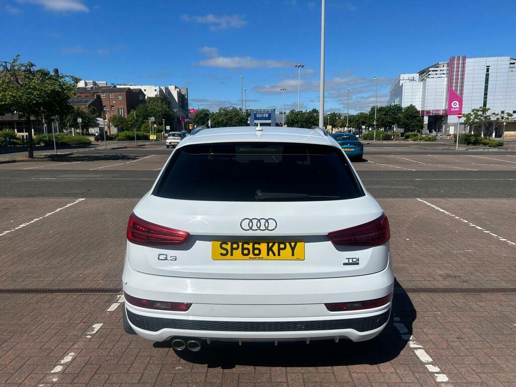 Audi Q3  Grey #9