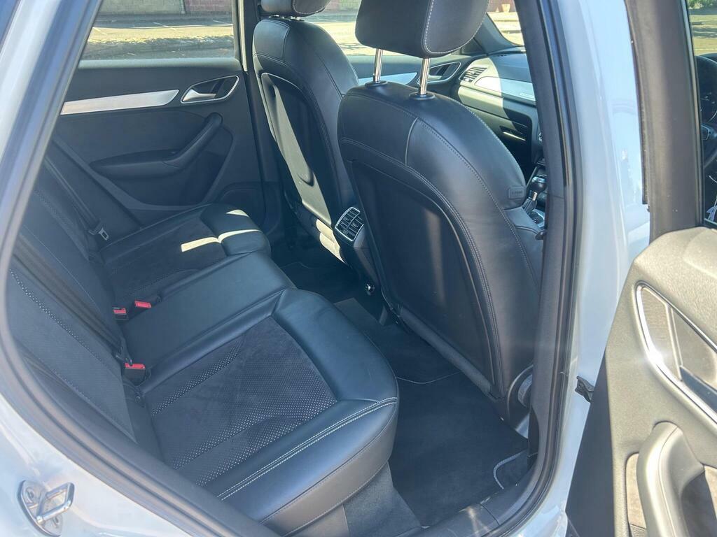 Audi Q3  Grey #15
