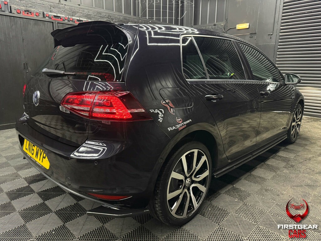 Volkswagen Golf Golf Gti Red #9