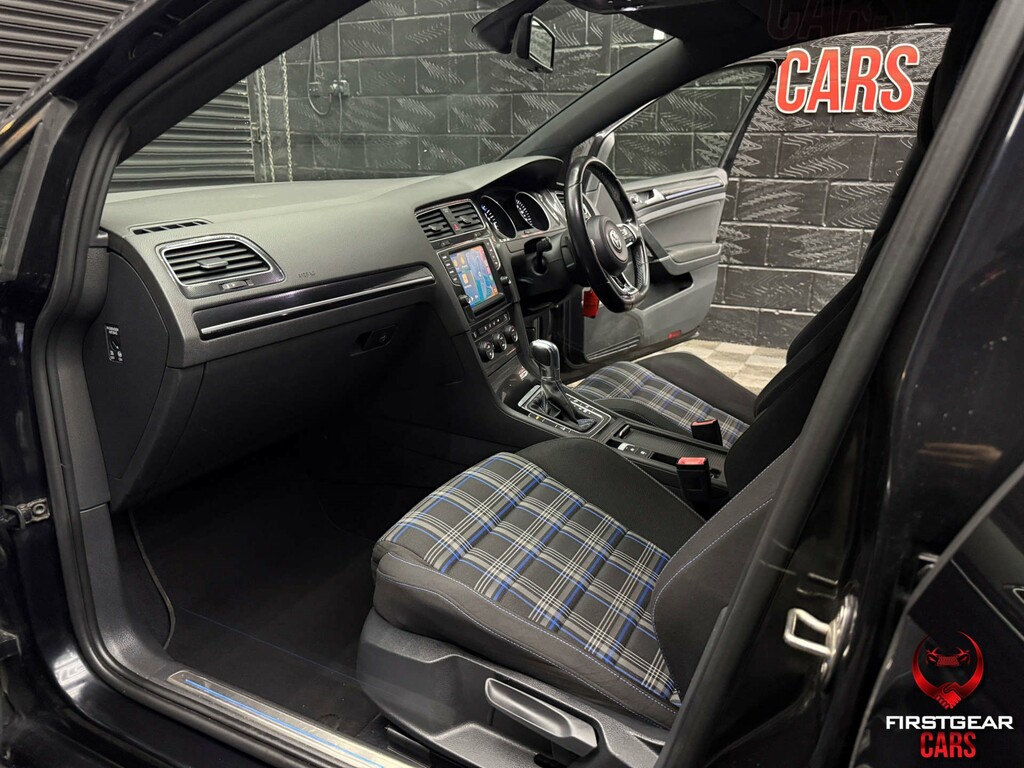 Volkswagen Golf Golf Gti Red #19