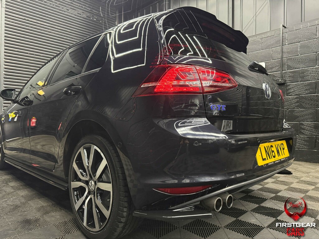Volkswagen Golf Golf Gti Red #12