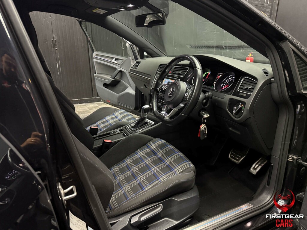 Volkswagen Golf Golf Gti Red #18