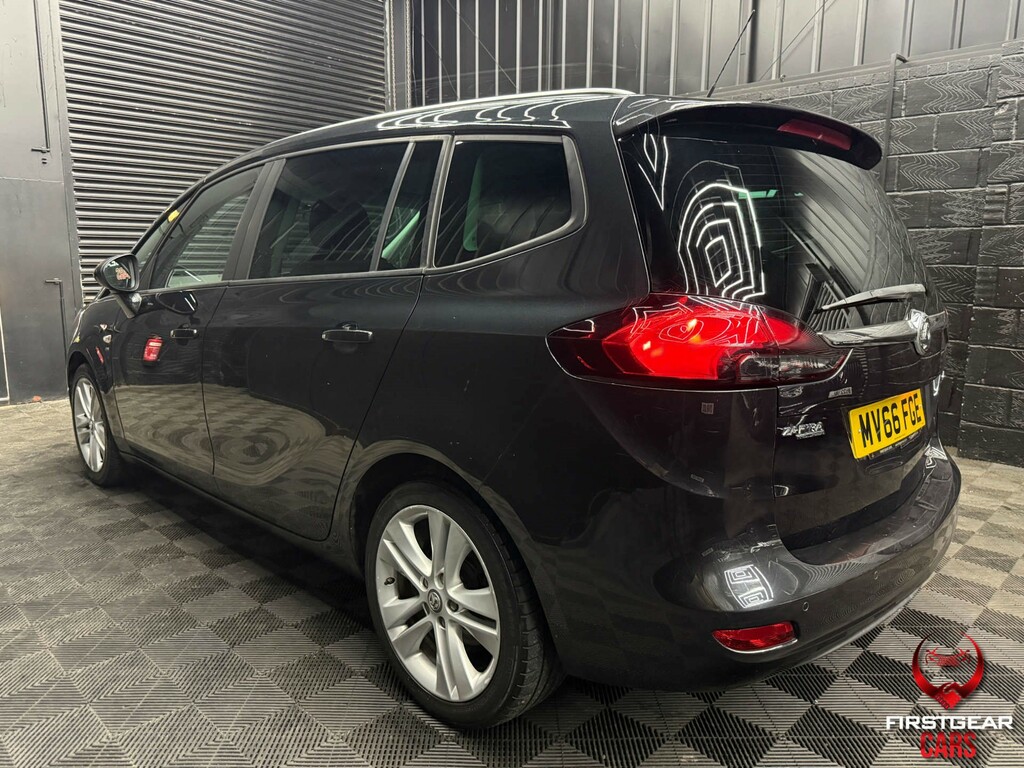 Vauxhall Zafira Tourer Design Red #11