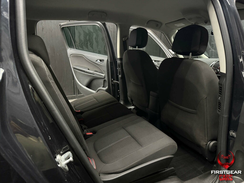Vauxhall Zafira Tourer Design Red #21