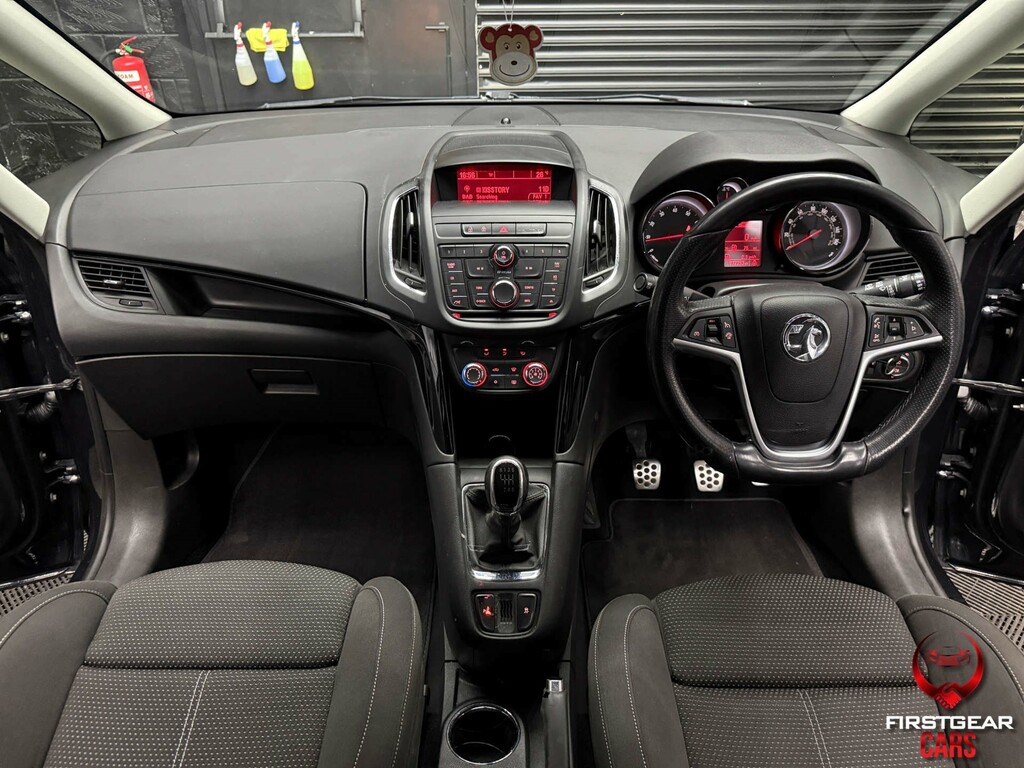 Vauxhall Zafira Tourer Design Red #26